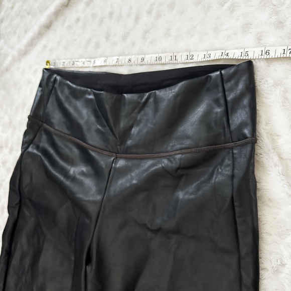 NWOT- ATHLETA - ALL OVER GLEAM TIGHT in Black - Picture 10 of 11